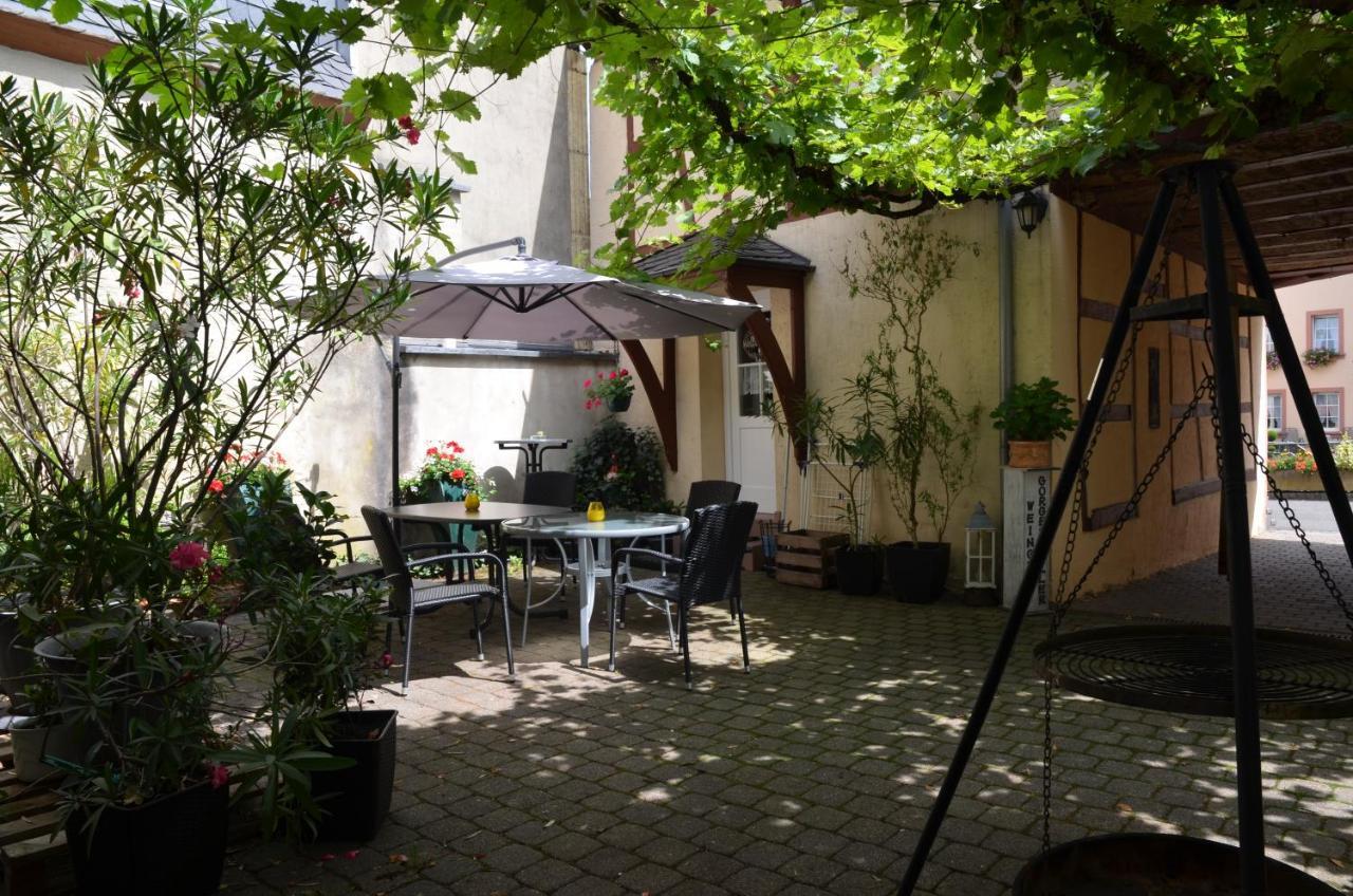 Altes Winzerhaus - Ferienhaus Burgen  Dış mekan fotoğraf
